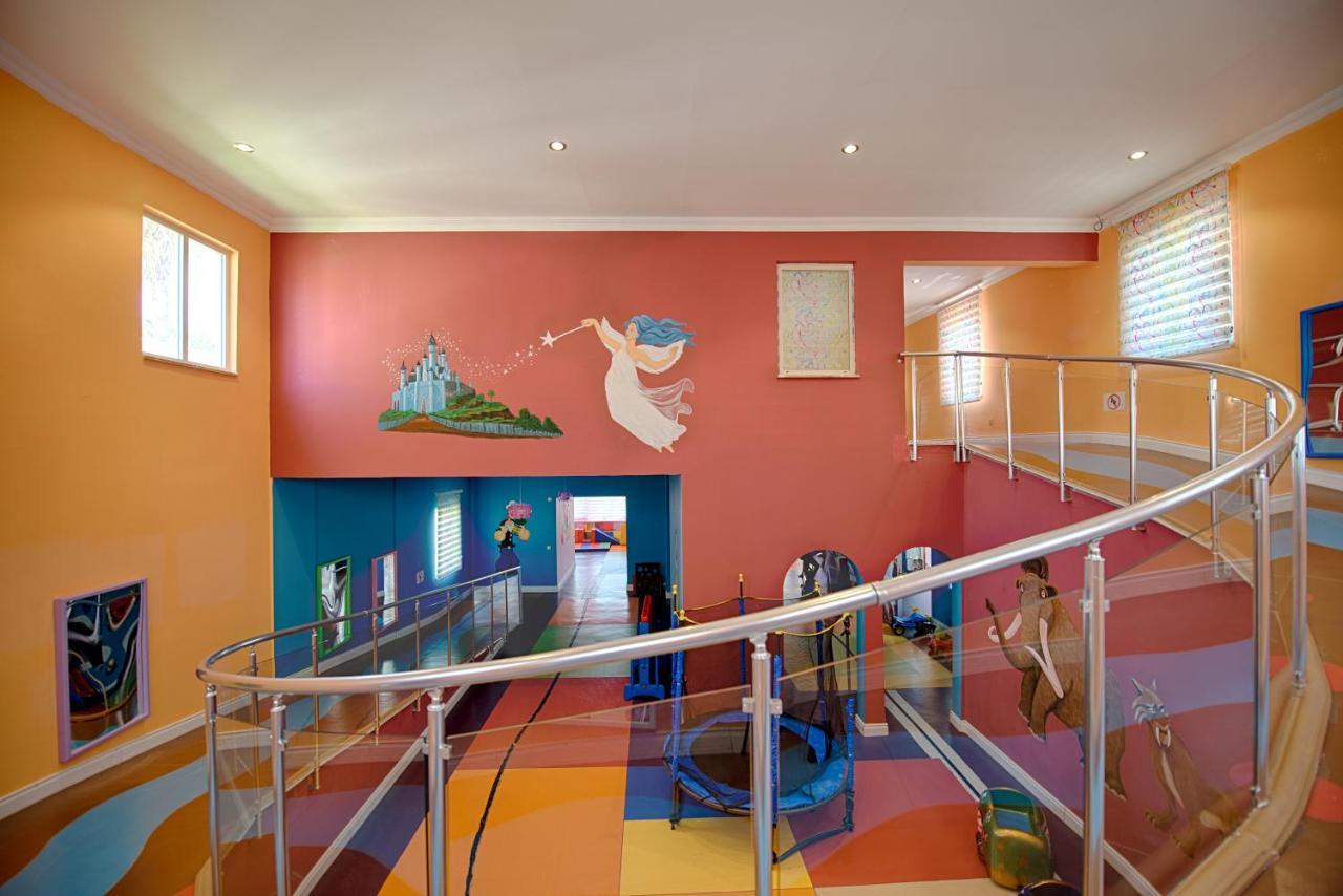 Kamelya Aishen Club & Aqua Ultra All Inclusive Kids Concept Сіде Екстер'єр фото Interior of the Children's Museum of the Arts